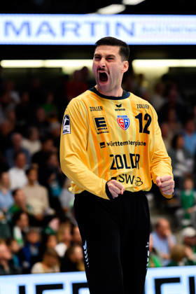 Göppingen HBL 26 27 Frisch Auf Göppingen SG BBM Bietigheim Goalkeeper Martin Tomovski Bietigheim Celebration Joy Emotion Göppingen EWS Arena Baden-Württemberg Germany