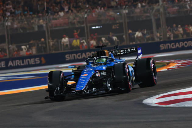 2026 Formula 1 Singapore Grand Prix SINGAPORE - OCT 10: Williams s driver Alexander Albon during the Qualifying Session at the Formula One Grand Prix of Singapore, at the Marina Bay Street Circuit in Singapore, on October 10, 2026. Daniel Ceng Anadolu Singapore Singapore. Editorial use only. Please get in touch for any other usage.  Copyright: x2026xAnadoluxDanielxCengx