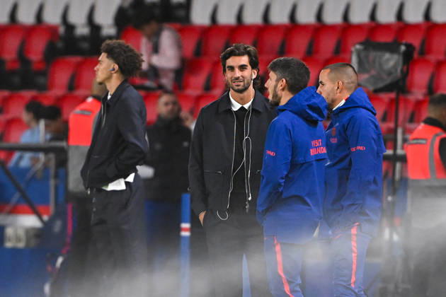 Paris Saint-Germain v Le Mans FC - Ligue 1 McDonald s 2026 2027 Guillem Hernandez FOLGUERA Assitant coach of Paris, Borja ALVAREZ BUEDO assistant coach of Paris, Ferran TORRES of Paris Saint-Germain and Maghnes AKLIOUCHE of Paris during Ligue 1 McDonald s match between Paris and Le Mans at Parc des Princes on October 10, 2026 in Paris, France. Paris France  Copyright: xBaptistexFernandezx 776573319