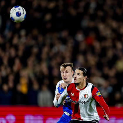 ROTTERDAM AZ Alkmaar midfielder Peer Koopmeiners, SC Feyenoord Rotterdam forward Anis Hadj Moussa during the Vriendenloterij Eredivisie match between Feyenoord and AZ at De Kuip on October 10, 2026, in Rotterdam, the Netherlands. Photo by DeFodi Images