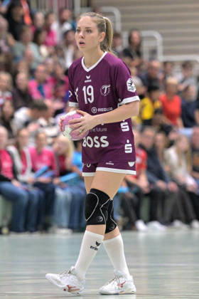 Johanna Farkas, TusSies Metzingen, 19 on the ball: TusSies Metzingen vs. SCM Ramnicu Valcea, Handball, EHF, Europa League Qualification Second Leg, 2026–2027 Season, October 10, 2026, TusSies Metzingen vs. SCM Ramnicu Valcea, Handball, EHF, Europa League Qualification Second Leg, 2026–2027 Season, October 10, 2026, Metzingen Copyright: xEibner-Pressefotox EP_TBR