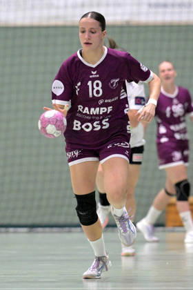 Santina Sabatnig, TusSies Metzingen, 18 on the ball: TusSies Metzingen vs. SCM Ramnicu Valcea, Handball, EHF, Europa League Qualification Second Leg, 2026–2027 Season, October 10, 2026, TusSies Metzingen vs. SCM Ramnicu Valcea, Handball, EHF, Europa League Qualification Second Leg, 2026–2027 Season, October 10, 2026, Metzingen Copyright: xEibner-Pressefotox EP_TBR