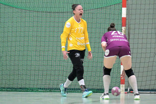 Sara Suba of TusSies Metzingen, No. 77, celebrates in goal after making a save. TusSies Metzingen vs. SCM Ramnicu Valcea, Handball, EHF, Europa League Qualification Second Leg, 2026–2027 Season, October 10, 2026, TusSies Metzingen vs. SCM Ramnicu Valcea, Handball, EHF, Europa League Qualification Second Leg, 2026–2027 Season, October 10, 2026, Metzingen Copyright: xEibner-Pressefotox EP_TBR