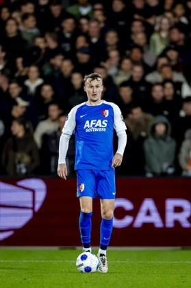 ROTTERDAM AZ Alkmaar midfielder Peer Koopmeiners during the Vriendenloterij Eredivisie match between Feyenoord and AZ at De Kuip on October 10, 2026, in Rotterdam, the Netherlands. Photo by DeFodi Images