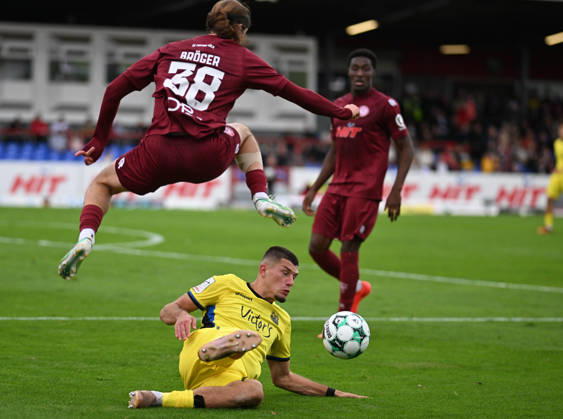 October 10, 2026, xophax, Soccer 3rd Division, Fortuna Cologne vs. Saarbrücken, Mladen Cvjetinovic (Saarbrücken), bottom; Bennet Bröger (38), Fortuna Cologne, top; Cologne