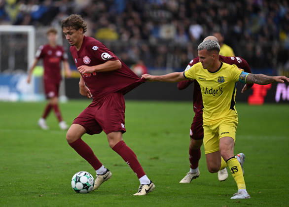October 10, 2026, xophax, Soccer 3rd Division, Fortuna Cologne vs. Saarbrücken: Maximilian Fischer (Fortuna Cologne, left) and Florian Pick (Saarbrücken, right), Cologne vs. Saarbrücken