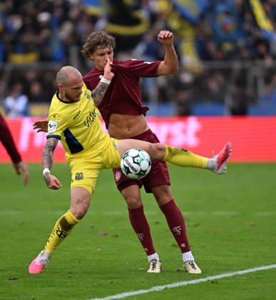 October 10, 2026, xophax, Soccer 3rd Division, Fortuna Cologne vs. Saarbrücken: Maximilian Fischer (Fortuna Cologne, right) and Philip Fahrner (Saarbrücken, left), Cologne