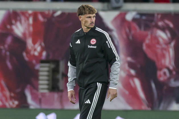 Robin Koch of Eintracht Frankfurt looks disappointed during the Bundesliga match between RB Leipzig and Eintracht Frankfurt, Red Bull Arena on October 10, 2026, in Leipzig, Germany. Photo by Marco Steinbrenner, DeFodi Images. Robin Koch of Eintracht Frankfurt looks dejected during the Bundesliga match between RB Leipzig and Eintracht Frankfurt at Red Bull Arena on October 10, 2026 in Leipzig, Germany. Photo by Marco Steinbrenner, DeFodi Images. DFB and DFL regulations prohibit any use of photographs as image sequences and or quasi-video. Photo by Marco Steinbrenner, DeFodi Images.
