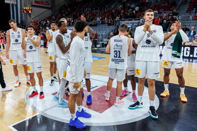 Team, squad, cheering, celebration, positive emotions, positive emotion, end of the game, BMA365 Bamberg Baskets vs. Syntainics MBC, basketball, easyCredit BBL, Matchday 5, October 10, 2026 BMA365 Bamberg Baskets vs. Syntainics MBC, basketball, easyCredit BBL, Matchday 5, October 10, 2026 Bamberg Copyright: xEibner-Pressefoto G.xSantemizx EP_EER