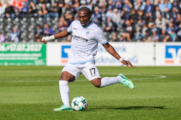 Darnell Keumo, SV Waldhof Mannheim, 17th Soccer 3rd Division, Matchday 8, SG Sonnenhof Großaspach vs. SV Waldhof Mannheim on October 10, 2026, at the WIRmachenDRUCK Arena in Aspach Großaspach, Germany; Aspach Großaspach, WIRmachenDRUCK Arena, Germany Copyright: xFranzxReindelx