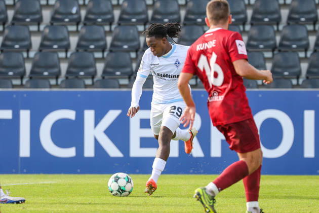 Nolan Muteba N Tumba, SV Waldhof Mannheim, 29 Soccer 3rd Division, Matchday 8, SG Sonnenhof Großaspach vs. SV Waldhof Mannheim on October 10, 2026, at the WIRmachenDRUCK Arena in Aspach Großaspach, Germany; Aspach Großaspach WIRmachenDRUCK Arena, Germany Copyright: xFranzxReindelx