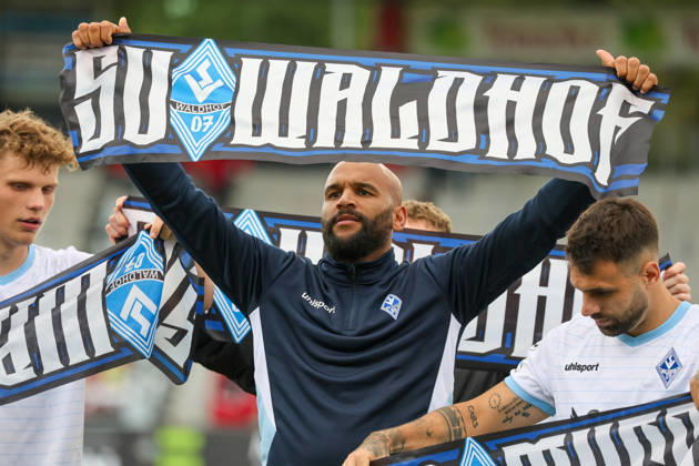 Terrence Boyd, SV Waldhof Mannheim, 13, goal and goal celebration, gestures, joy, emotions after the game—Soccer 3rd Division, Matchday 8, SG Sonnenhof Großaspach vs. SV Waldhof Mannheim on October 10, 2026, in Aspach Großaspach at the WIRmachenDRUCK Arena, Germany; Aspach Großaspach, WIRmachenDRUCK Arena, Germany Copyright: xFranzxReindelx