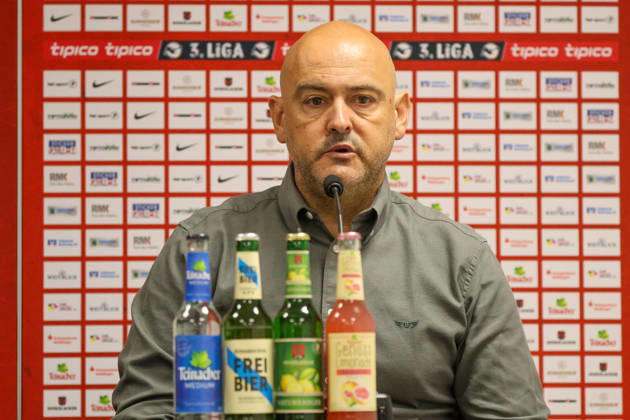 Rui Mota, Head Coach of SV Waldhof Mannheim, Post-Match Press Conference: Soccer 3. Liga, Matchday 8, SG Sonnenhof Großaspach vs. SV Waldhof Mannheim on October 10, 2026, at the WIRmachenDRUCK Arena in Aspach Großaspach, Germany; Aspach Großaspach WIRmachenDRUCK Arena, Germany Copyright: xFranzxReindelx