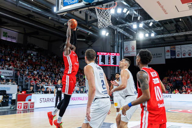 Trevon Scott, BMA365 Bamberg Baskets, 13; Borisa Simanic, Syntainics MBC, 22; Mylik Wilson, BMA365 Bamberg Baskets, 10; BMA365 Bamberg Baskets vs. Syntainics MBC, Basketball, easyCredit BBL, Matchday 5, October 10, 2026 BMA365 Bamberg Baskets vs. Syntainics MBC, Basketball, easyCredit BBL, Matchday 5, October 10, 2026 Bamberg Copyright: xEibner-Pressefoto G.xSantemizx EP_EER