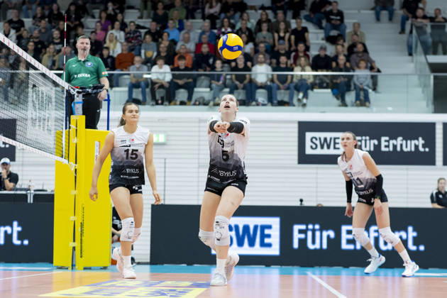 DEKRA Women s 1st Bundesliga: Schwarz Weiss Erfurt vs. Rote Raben Vilsbiburg, Erfurt, October 10, 2026, Larissa Winter 6, Schwarz Weiss Erfurt, DEKRA Women s 1st Bundesliga: Schwarz Weiss Erfurt vs. Rote Raben Vilsbiburg, Riethsporthalle, Erfurt, October 10, 2026 Copyright: xBEAUTIFULxSPORTS Duehringx