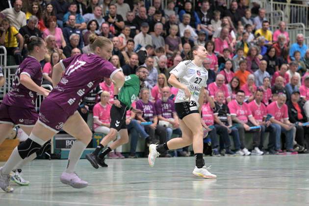 Julia Maidhof, SCM Ramnicu Valcea, 27, in action: TusSies Metzingen vs. SCM Ramnicu Valcea, Handball, EHF, Europa League Qualification Second Leg, 2026–2027 Season, October 10, 2026, TusSies Metzingen vs. SCM Ramnicu Valcea, Handball, EHF, Europa League Qualification Second Leg, 2026–2027 Season, October 10, 2026, Metzingen Copyright: xEibner-Pressefotox EP_TBR