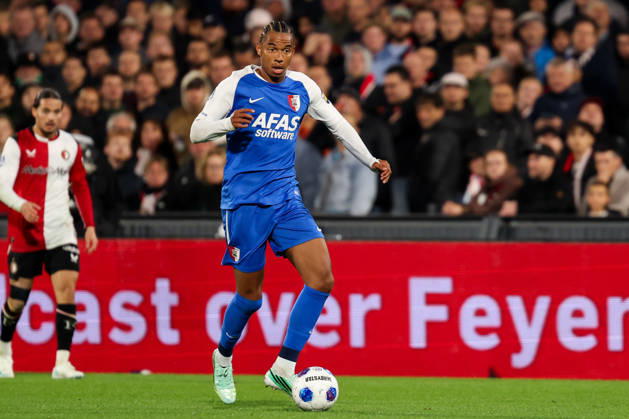 2026-10-10 Feyenoord v AZ Alkmaar - Dutch Eredivisie ROTTERDAM, NETHERLANDS - OCTOBER 10: Calvin Stengs of AZ Alkmaar in action during the Dutch Eredivisie match between Feyenoord and AZ Alkmaar at Stadion Feijenoord on October 10, 2026 in Rotterdam, Netherlands. Rotterdam Stadion Feijenoord Netherlands Content not available for redistribution in The Netherlands directly or indirectly through any third parties. Copyright: xHansxvanxderxValkx