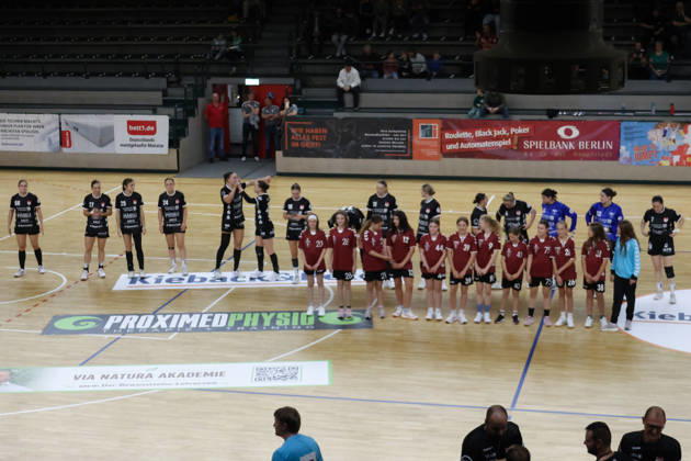 October 10, 2026, Reinickendorfer Füchse Women vs. SG Nürtingen Zizishausen, Matchday 5, 2nd Bundesliga, HBF, Handball, Sömmeringhalle, SG Nürtlingen team before the game, Berlin, Berlin, Germany