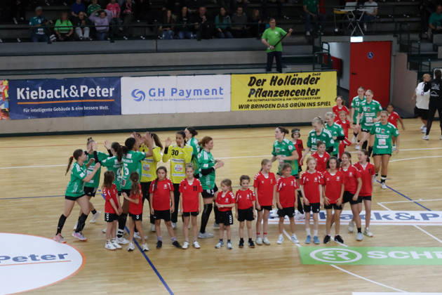 October 10, 2026, Reinickendorfer Füchse Women vs. SG Nürtingen Zizishausen, Matchday 5, 2nd Bundesliga, HBF, Handball, Sömmeringhalle; the Füchse Berlin take the court. Berlin, Germany
