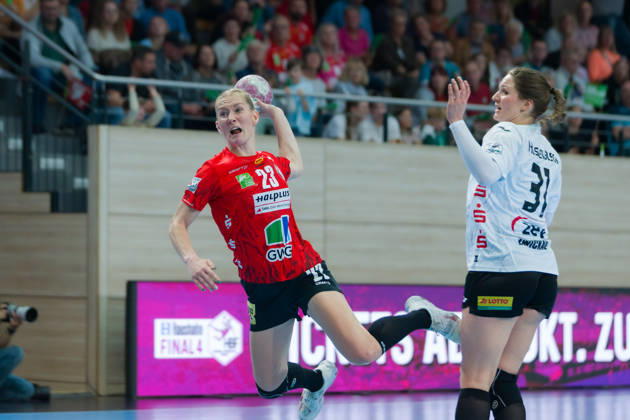 Marie Polakova, Halle, 23; Victoria Hasselbusch, Zwickau, 31; SV Union Halle Neustadt vs. BSV Sachsen Zwickau, Women s Handball Bundesliga, 1st Bundesliga, Matchday 5, 2026–27 Season, October 10, 2026, Halle SWH Arena, Saxony-Anhalt, Germany
