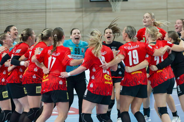 Wildcats celebrate after a 33–25 home win, SV Union Halle Neustadt vs. BSV Sachsen Zwickau, Women s Handball Bundesliga, 1st Bundesliga, Matchday 5 of the 2026–27 season, October 10, 2026, Halle SWH Arena, Saxony-Anhalt, Germany