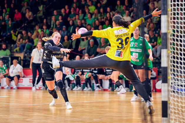 Nora Erhardt, SG Nürtingen-Zizishausen, 14, MERCY HACKER, Füchse Berlin, 30, GER, Women s Handball Bundesliga 2, Füchse Berlin vs. SG Nürtingen-Zizishausen, 2026–27 season, Matchday 5, October 10, 2026 GER, Women s Handball Bundesliga 2, Fuechse Berlin vs. SG Nuertingen Zizishausen, 2026–27 season, Matchday 5, October 10, 2026 Berlin Copyright: xClaudiusxRauch,xEibner-Pressefotox xClaudiusxRauchx EP_CRH