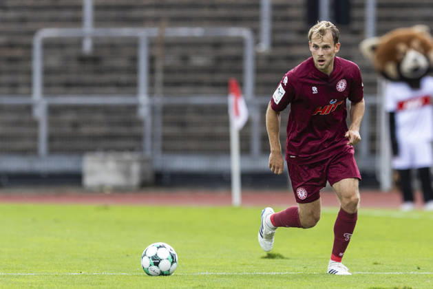 3rd Division, Fortuna Cologne vs. 1. FC Saarbrücken, October 10, 2026, Georg Strauch, Fortuna Cologne, 11; 3rd Division, Fortuna Cologne vs. 1. FC Saarbrücken, Matchday 8, on October 10, 2026, Südstadion, Cologne DFB regulations prohibit any use of photographs as image sequences and or quasi-video Copyright: xBEAUTIFULxSPORTS Meuselx
