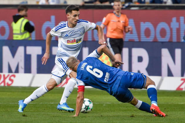 v li in a one-on-one duel: Conor Noß (Noss), Duisburg 14; Valentin Lässig (Laessig), Hoffenheim 6; 10; 10; 2026 ¢ Soccer ¢ MSV Duisburg vs. TSG 1899 Hoffenheim II, Schauinsland Reisen Arena, Duisburg, DFB DFL REGULATIONS PROHIBIT ANY USE OF PHOTOGRAPHS AS IMAGE SEQUENCES AND OR QUASI-VIDEO NRW Germany Copyright: xpepphotox xSaschaxWeizx pep00321, pep_20261010_hm
