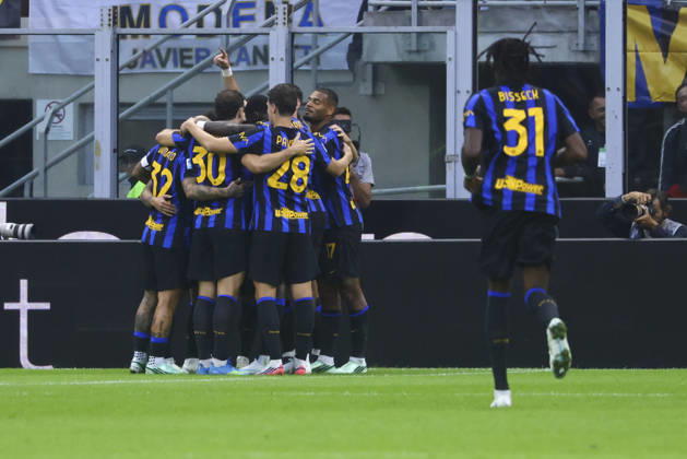 FC Internazionale v Parma Calcio - Serie A 2026 27 Hakan Calhanoglu celebrates a goal during the Serie A match between FC Internazionale and Parma Calcio at Giuseppe Meazza in Milano, Italy, on October 10, 2026. Milano Milano Italy Copyright: xMairoxCinquettix originalFilename:cinquetti-fcintern261010_nph9b