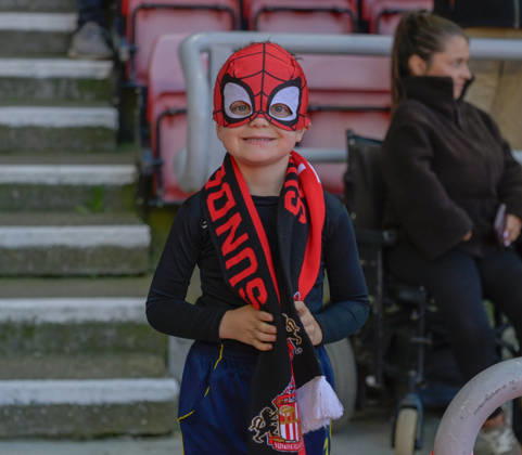 Sunderland v Brighton, Premier League, Football, Stadium Of Light, Sunderland UK - 10 Oct 2026 Young Sunderland fan dressed as Spiderman Sunderland Stadium Of Light Tyne and Wear UK, UK NEWSPAPERS OUT Copyright: xAdamxCookx