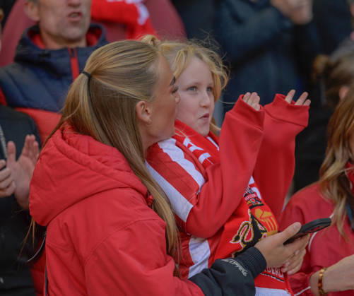 Sunderland v Brighton, Premier League, Football, Stadium Of Light, Sunderland UK - 10 Oct 2026 Young Sunderland fan Sunderland Stadium Of Light Tyne and Wear UK, UK NEWSPAPERS OUT Copyright: xAdamxCookx