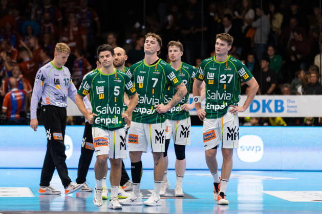 The Goeppingen players are disappointed after the game GER, FRISCH AUF Goeppingen vs. SG BBM Bietigheim, Handball, Bundesliga, OPEL HBL, Matchday 8, 2026–2027 Season, October 10, 2026, GER, FRISCH AUF Goeppingen vs. SG BBM Bietigheim, Handball, Bundesliga, OPEL HBL, Matchday 8, 2026–2027 season, October 10, 2026, Goeppingen Copyright: xEibnerxPressefoto OliverxSchmidtx EP_OST
