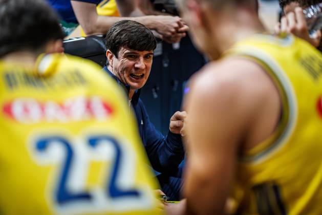 Pedro Calles, head coach of Alba Berlin, during a timeout: emotions, gestures, body language, facial expressions. Vet Concept Gladiators Trier vs. Alba Berlin, basketball, easyCredit BBL, Matchday 5, 2026–2027 season, October 10, 2026, Vet Concept Gladiators Trier vs. Alba Berlin, basketball, easyCredit BBL, Matchday 5, 2026–2027 season, October 10, 2026 Copyright: xEibnerxPressefotox EP_ANS