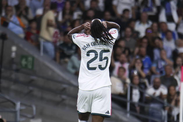 Real Madrid vs. Villarreal, La Liga EA Sports 2026, October 10, 2026, Santiago Bernabéu Stadium, Madrid, Spain Yan Diomande of Real Madrid during the La Liga EA Sports match between Real Madrid and Villarreal at Santiago Bernabéu Stadium on October 10, 2026, in Madrid, Spain Madrid Santiago Bernabéu Stadium Madrid Spain Copyright: xAlejandroxMatiasxAcostax