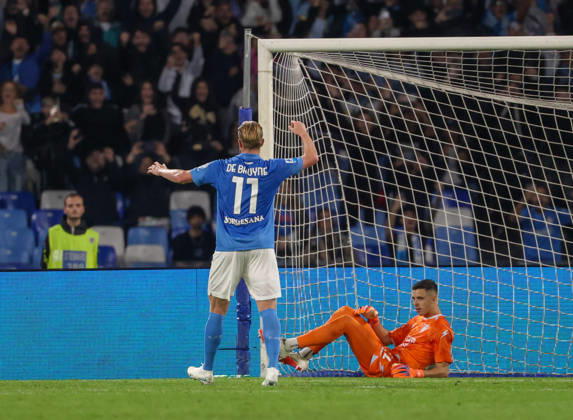 October 10, 2026, Napoli, Campania, ITALIA: Goal the Kevi De Bruyne of SSC Napoli during the 2026 27 Serie A match between SSC Napoli and FC Frosinone, played on October 10, 2026, at the Stadio Diego Armando Maradona in Naples Serie A Football Match Ã¢â‚¬ 2026 27 Season: Napoli Vs. Frosinone  - ZUMAs236 20261010_aap_s236_057 Copyright: xFabioxSassox