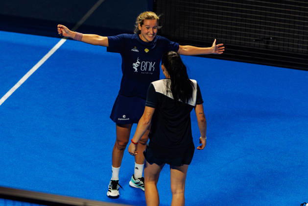 DÜSSELDORF, GERMANY - 10 OCTOBER 2026: Image shows the celebration of Ariana Sanchez Fallada (ESP) and Andrea Ustero Prieto (ESP) during CUPRA Germany Premier Padel P2 2026 Day 7: Semifinals at CASTELLO Düsseldorf on 10 10 2026 in Düsseldorf, Germany. Germany Copyright: xFröhlichxPascalx