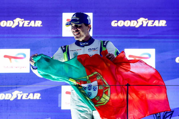 AUTO - ELMS - 4 HOURS OF PORTIMAO 2026 17 LANCHERE Paul (fra), JACOBY Alexander (bra), IGLESIAS Louis (fra), CLX Motorsport, Ligier JS P325 - Toyota, LMP3, 05 FERNANDES CAUTELA JosÃ (por), RODELLA Alvise (uae), PEDERSEN Mikkel Gaarde (den), Rinaldi Racing, Ligier JS P325 - Toyota, LMP3, 04 RAMMO Antti (est), FAVRE Romain (fra), HENRION Gillian (fra), DKR Engineering, Ligier JS P325 - Toyota, LMP3, podium, portrait celebration during the 4 Hours of Portimao 2026, 6th round of the 2026 European Le Mans Series on the Autodromo Internacional do Algarve from October 8 to 10, 2026 in Portimao, Portugal - PortimaoPortugal  Copyright: xPauloxMariax