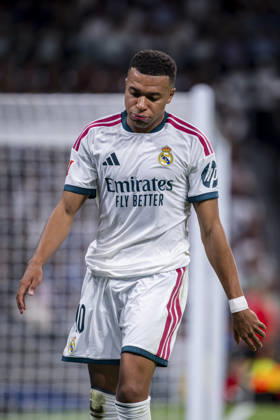 Real Madrid CF v Villarreal CF - LaLiga EA Sports 2026 27 Kylian Mbappe of Real Madrid CF looks disappointed after missing a goal during the LaLiga EA Sports football match between Real Madrid CF and Villarreal CF at Estadio Bernabeu on October 10, 2026 in Madrid, Spain. Madrid Estadio Bernabeu Madrid Spain Copyright: xAlbertoxGardinx AGardin_20261010_Rea_Mad_Vil_0048