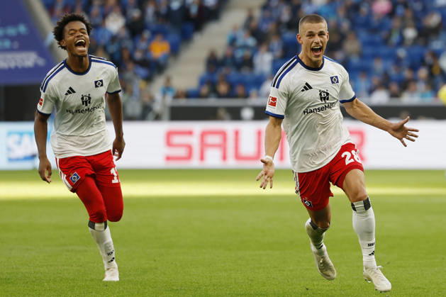 From left to right: Warmed Omari (HSV) and goal scorer Miro Muheim (HSV), Celebrations after the goal that made it 2–3, cheering, celebrated, cheers, cheering, emotions during the Bundesliga match between TSG 1899 Hoffenheim and Hamburger SV at the PreZero Arena, Sinsheim, Germany, on October 10, 2026, in action during the Bundesliga match between TSG 1899 Hoffenheim and Hamburger SV at the PreZero Arena, Sinsheim, Germany, on October 10, 2026. DFB and DFL regulations prohibit any use of photographs as image sequences and or quasi-video, Copyright: HMBxMedia xHeikoxBecker
