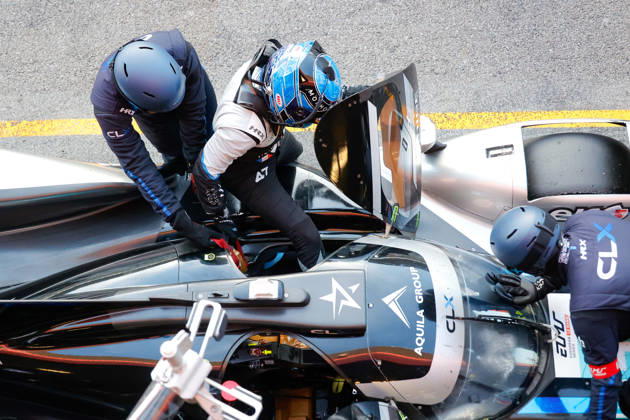 AUTO - ELMS - 4 HOURS OF PORTIMAO 2026 47 KOLOVOS Georgios (gre), HABSBURG Ferdinand (aut), MILESI Charles (fra), CLX Motorsport, Oreca 07 - Gibson, LMP2 Pro Am, portrait Refuelling, drivers changing, during the 4 Hours of Portimao 2026, 6th round of the 2026 European Le Mans Series on the Autodromo Internacional do Algarve from October 8 to 10, 2026 in Portimao, Portugal - PortimaoPortugal Copyright: xPauloxMariax
