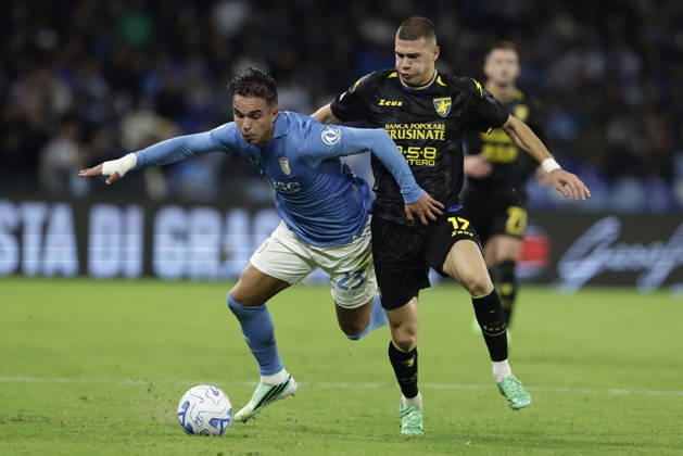 Serie a football match SSC Napoli vs Frosinone Napoli s Brazilian forward Giovane challenges for the ball with Frosinone s Georgian forward Giorgi Kvernadze during the Serie A football match between SSC Napoli vs Frosinone at the Diego Armando Maradona Stadium in Naples, southern Italy, on October 10, 2026. _BPH0094 Copyright: xAntonioxBalascox