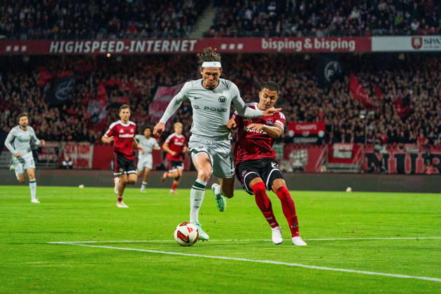 Fabian Reese, VfL Wolfsburg, 11, and Ioannis Masouras, 1 FC Nuremberg, 21, GER, 1 FC Nuremberg vs. VfL Wolfsburg, Soccer, 2. Bundesliga, Matchday 7, 2026–2027 Season, October 10, 2026, DFL regulations prohibit any use of photographs as image sequences and or quasi-video, GER, 1 FC Nuremberg vs. VfL Wolfsburg, Soccer, 2. Bundesliga, Matchday 7, 2026–2027 Season, October 10, 2026, Nuremberg Copyright: xEibner-Pressefoto MaxxVogelx EP_MVL