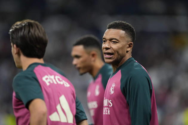 October 10, 2026, Madrid, Madrid, Spain: Kylian Mbappe of Real Madrid CF warms up during the Spanish League, LaLiga EA Sports, football match between Real Madrid and Villarreal CF at Bernabeu stadium on October 10, 2026, in Madrid, Spain. Real Madrid V Villarreal CF - LaLiga EA Sports  - ZUMAa181 20261010_zaa_a181_221 Copyright: xOscarxJ.xBarrosox