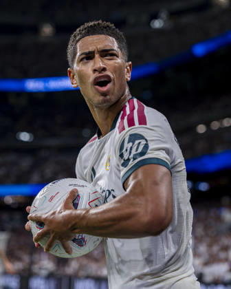 Real Madrid CF v Villarreal CF - LaLiga EA Sports 2026 27 Jude Bellingham of Real Madrid CF reacts looking the crowd during the LaLiga EA Sports football match between Real Madrid CF and Villarreal CF at Estadio Bernabeu on October 10, 2026 in Madrid, Spain. Madrid Estadio Bernabeu Madrid Spain Copyright: xAlbertoxGardinx AGardin_20261010_Rea_Mad_Vil_0280