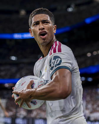 Real Madrid CF v Villarreal CF - LaLiga EA Sports 2026 27 Jude Bellingham of Real Madrid CF reacts looking the crowd during the LaLiga EA Sports football match between Real Madrid CF and Villarreal CF at Estadio Bernabeu on October 10, 2026 in Madrid, Spain. Madrid Estadio Bernabeu Madrid Spain Copyright: xAlbertoxGardinx AGardin_20261010_Rea_Mad_Vil_0281