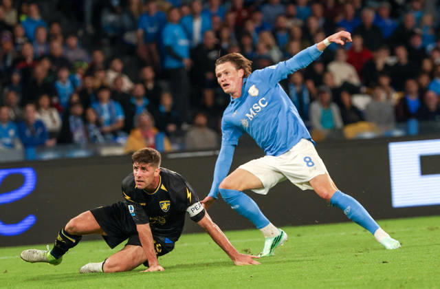 October 10, 2026, Napoli, Campania, ITALIA: Scott McTominay of SSC Napoli during the 2026 27 Serie A match between SSC Napoli and FC Frosinone, played on October 10, 2026, at the Stadio Diego Armando Maradona in Naples Serie A Football Match †2026 27 Season: Napoli Vs. Frosinone - ZUMAs236 20261010_aap_s236_108 Copyright: xFabioxSassox