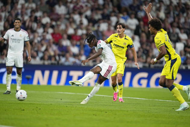October 10, 2026, Madrid, Madrid, Spain: Yan Diomande of Real Madrid CF shoots for goal during the Spanish League, LaLiga EA Sports, football match between Real Madrid and Villarreal CF at Bernabeu stadium on October 10, 2026, in Madrid, Spain. Madrid Spain - ZUMAa181 20261010_zaa_a181_237 Copyright: xOscarxJ.xBarrosox