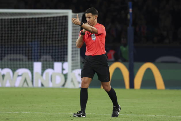 FOOTBALL : Paris Saint Germain Vs Le Mans - Ligue 1 - 10 10 2026 Mathieu Vernice (Arbitre) ParisFrance Copyright: xMichaelxBaucherx