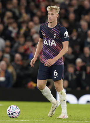 Manchester, England, 10th October 2026. Jan Paul van Hecke of Tottenham Hotspur during the Manchester United, ManU vs Tottenham Hotspur Premier League match at Old Trafford, Manchester. Picture credit should read: Andrew Yates Sportimage EDITORIAL USE ONLY. No use with unauthorised audio, video, data, fixture lists, club league logos or live services. Online in-match use limited to 120 images, no video emulation. No use in betting, games or single club league player publications. SPI_085_AY_MANUTD_SPURS SPI-5058-0079