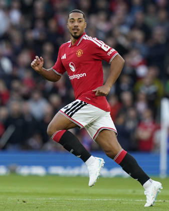Manchester, England, 10th October 2026. Youri Tielemans of Manchester United, ManU during the Manchester United vs Tottenham Hotspur Premier League match at Old Trafford, Manchester. Picture credit should read: Andrew Yates Sportimage EDITORIAL USE ONLY. No use with unauthorised audio, video, data, fixture lists, club league logos or live services. Online in-match use limited to 120 images, no video emulation. No use in betting, games or single club league player publications. SPI_126_AY_MANUTD_SPURS SPI-5058-0126